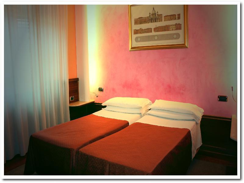 Hotel Louisiana Рим Экстерьер фото