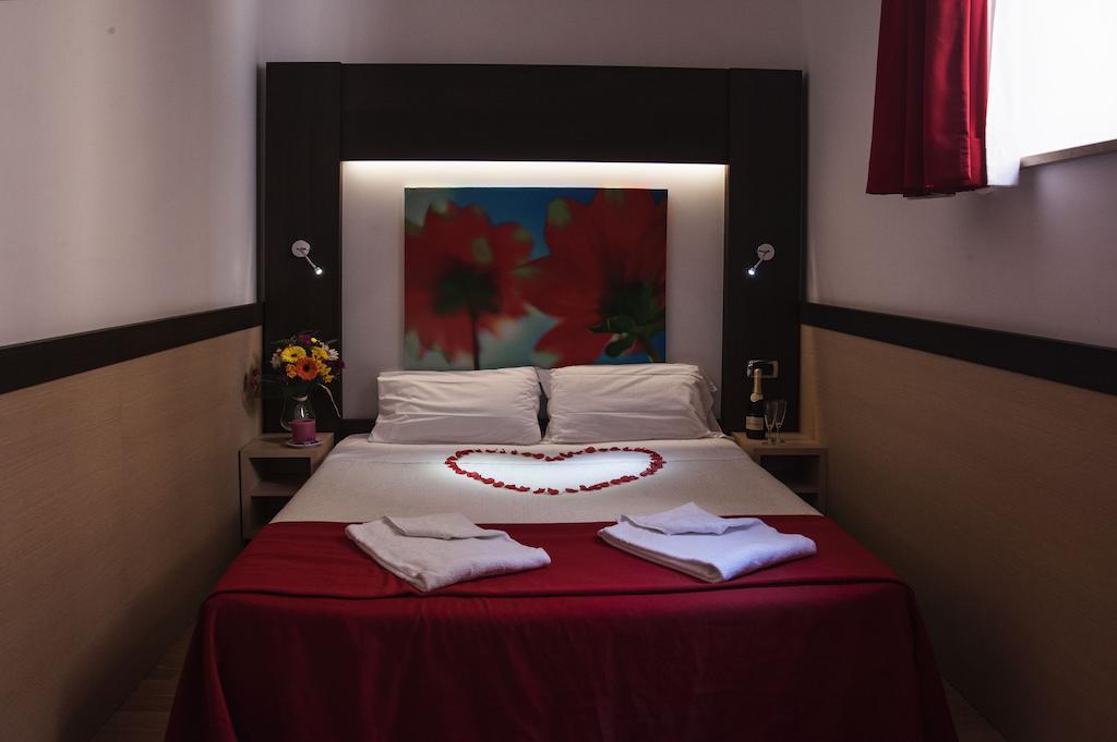 Hotel Louisiana Рим Экстерьер фото