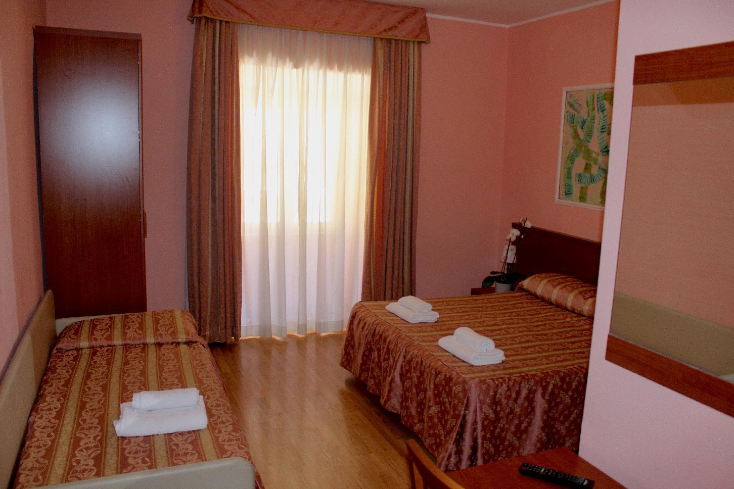 Hotel Louisiana Рим Экстерьер фото