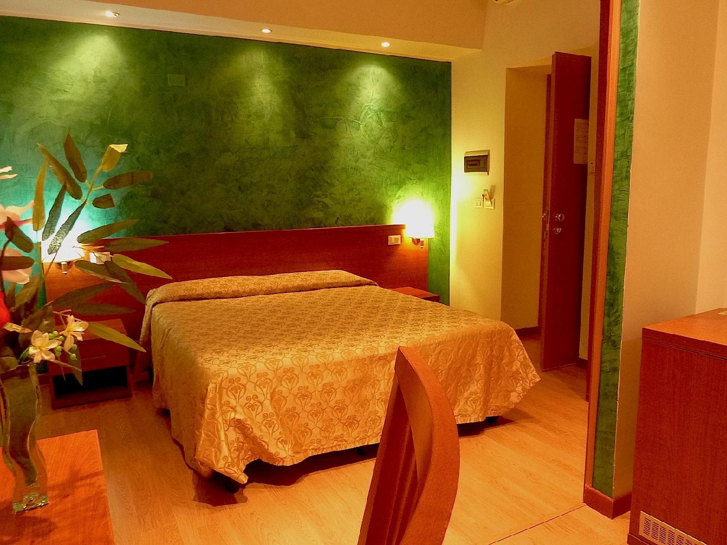 Hotel Louisiana Рим Экстерьер фото